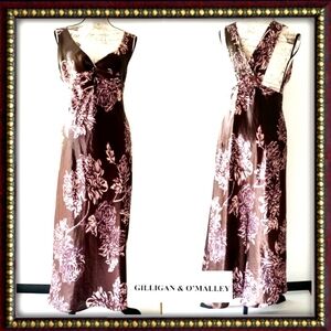 Gilligan & O'Malley Maxi Dress ❤️